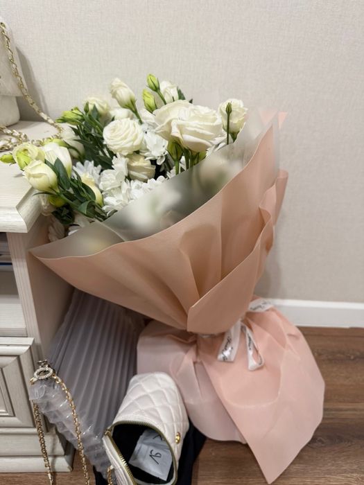 букет цветов, свежие только получили