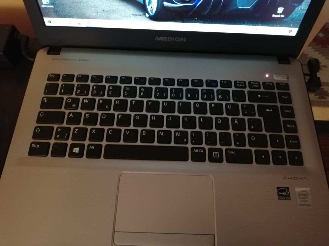 Laptop full HD Medion