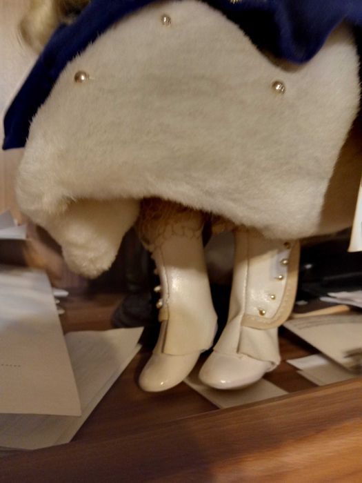 Порцеланова кукла Маргарет Лин