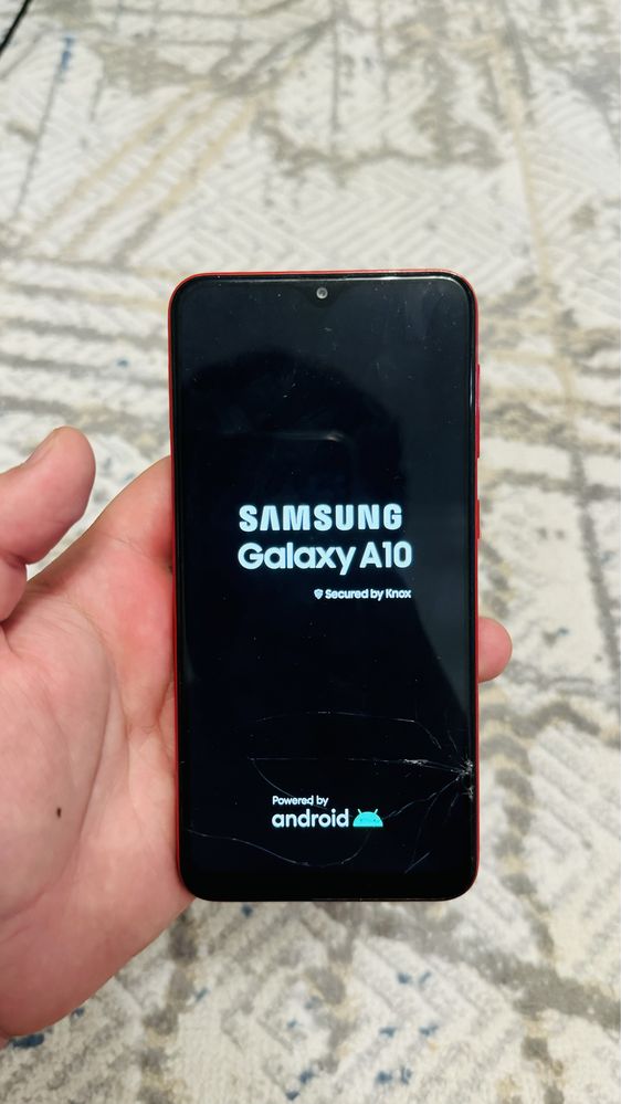 Продам Samsung A10