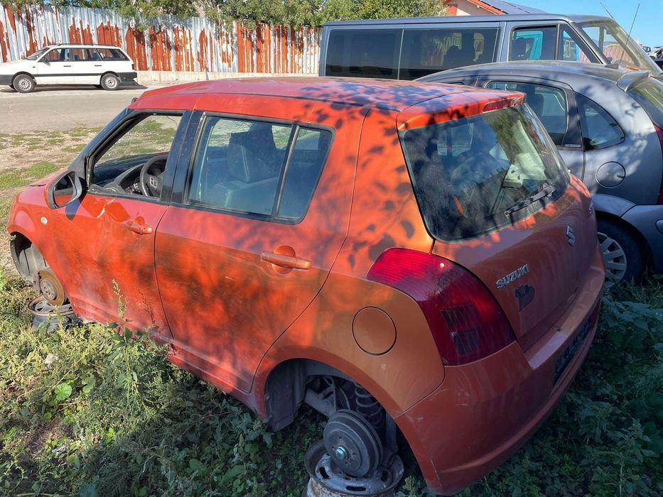 Suzuki Swift 1.3 I НА ЧАСТИ сузуки суифт 1.3 бензин key less