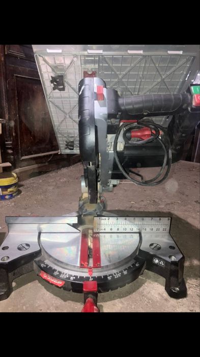 Продам торцовочная и настольная пила