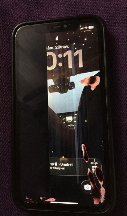 Vând iPhone 11 750 lei