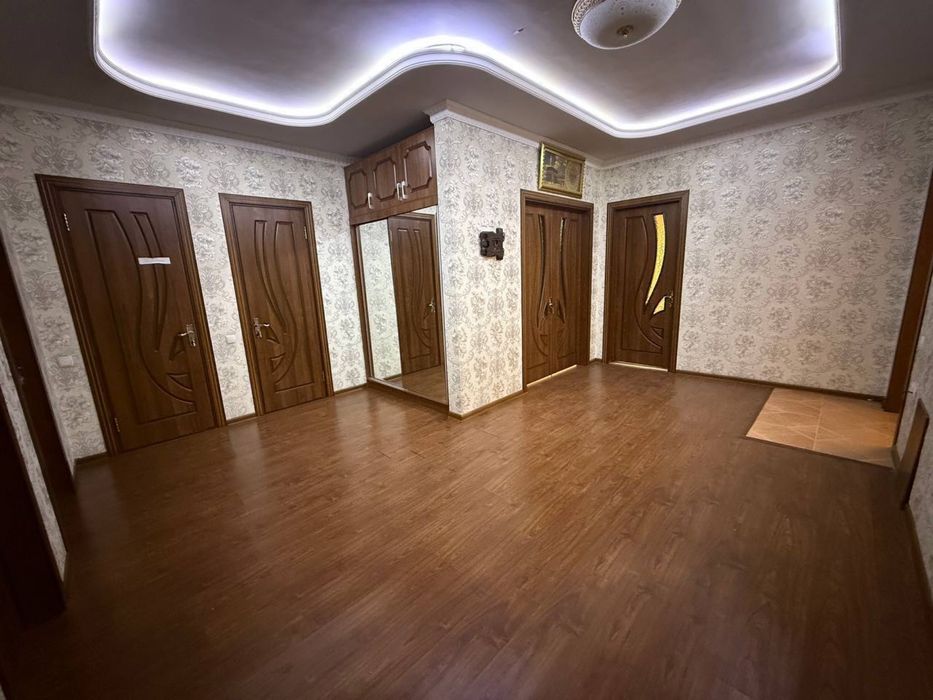 Срочна Продаётся Комфортная Квартира Зангиата Битонка 3/4/4 101м2