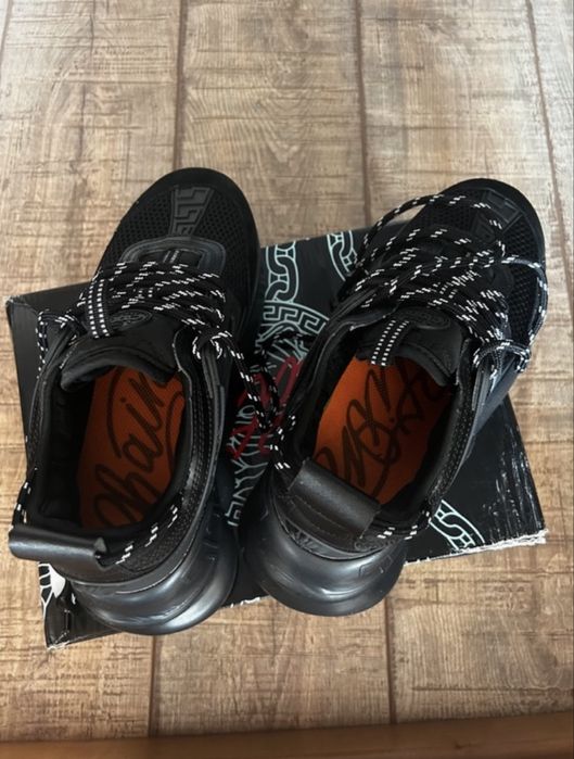 Versace Chain Reaction