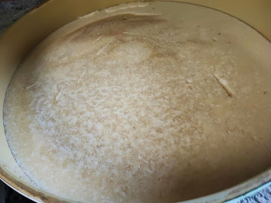 Vând butoi cu miere de tei – 300 kg