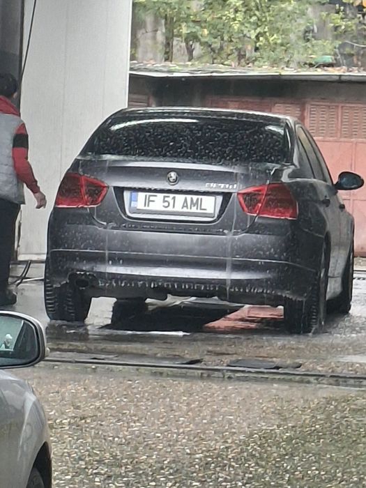 BMW 3 Series E90 – 2006 г. | Дизел | Седан

Продавам си БМВ-то E90, 20