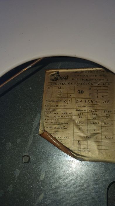 Convectoar cu racordare la gaz.Lampart