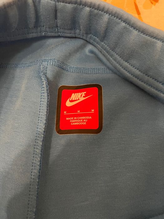 Nike Tech Fleece М размер