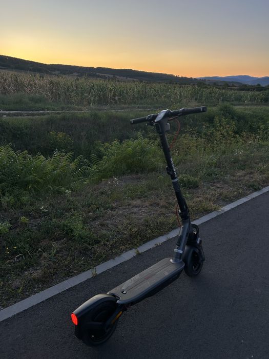 Trotineta electrica NINEBOT eKickscooter F3 E 2025