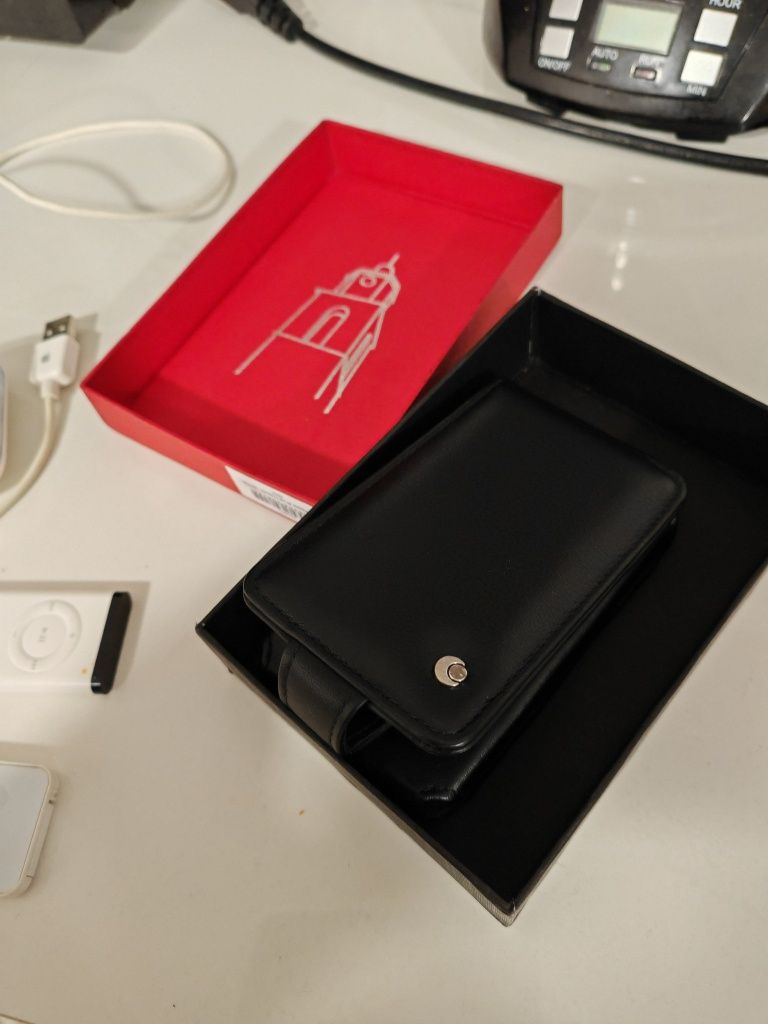 Vând iPod Classic 160 GB ultima generație