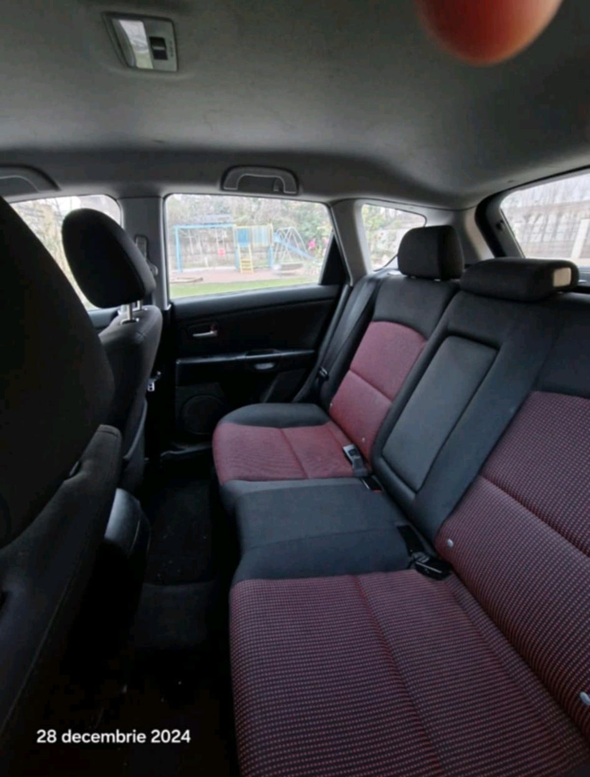 Vând Mazda 3 2005