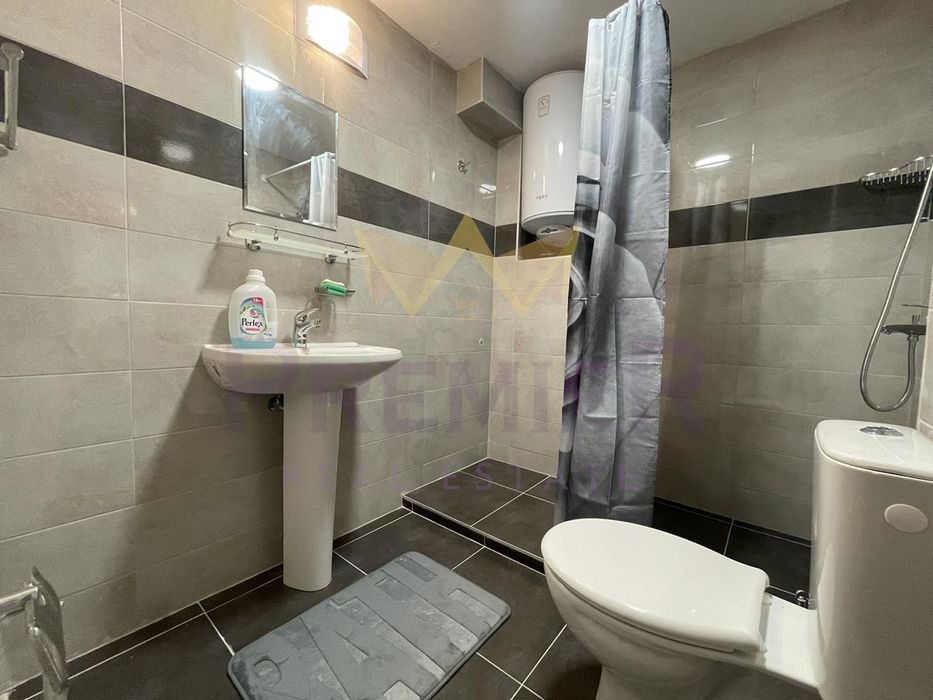 Дава се под наем Тристаен апартамент в Варна, Колхозен пазар - 90 кв.м за 561 € - Снимка #10