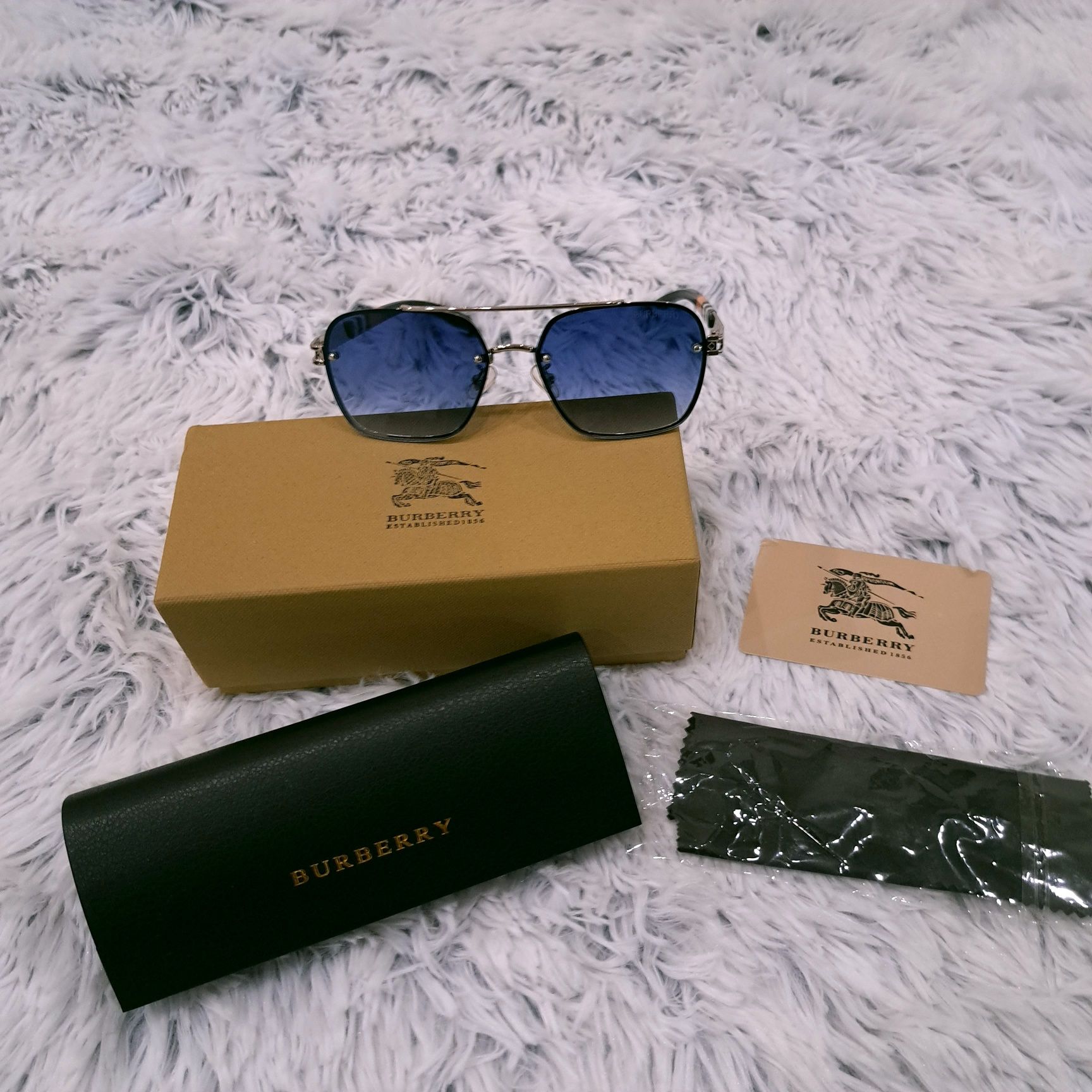 BURBERRY слънчеви очила НОВИ