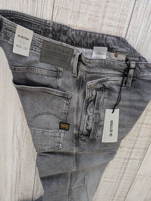 G-Star Raw- w32L32
W33L32
Цена: 188 лв/96,12€
Състав: Памук с еластан