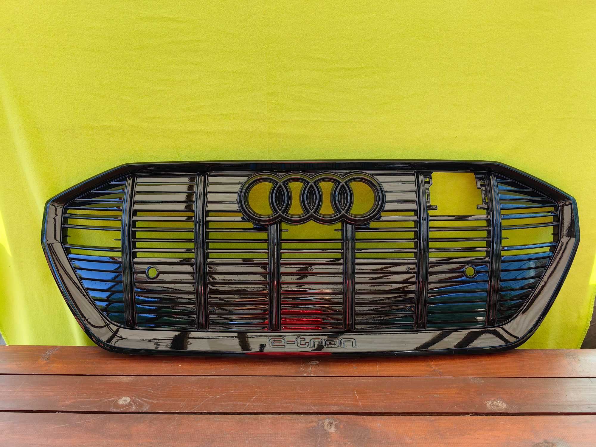 Решетка за Audi E-Tron / Ауди Е Трон Етрон