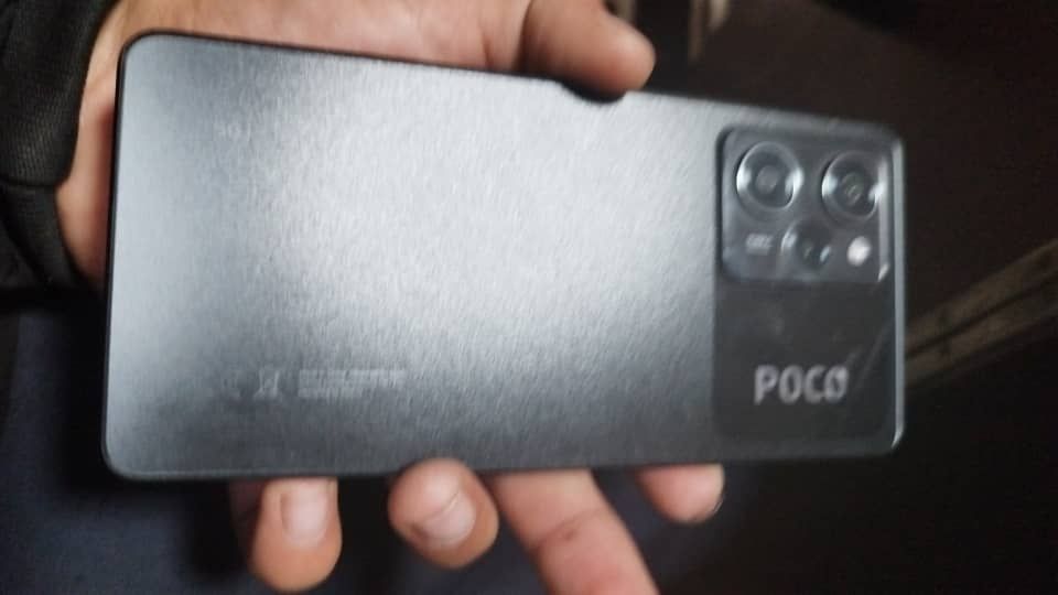 PocoX5pro5g 256/8