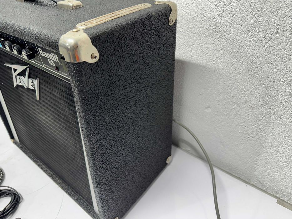 Кубе - Peavey Bandit 65