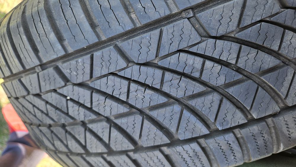 2бр гуми 215 55 17 ханкок