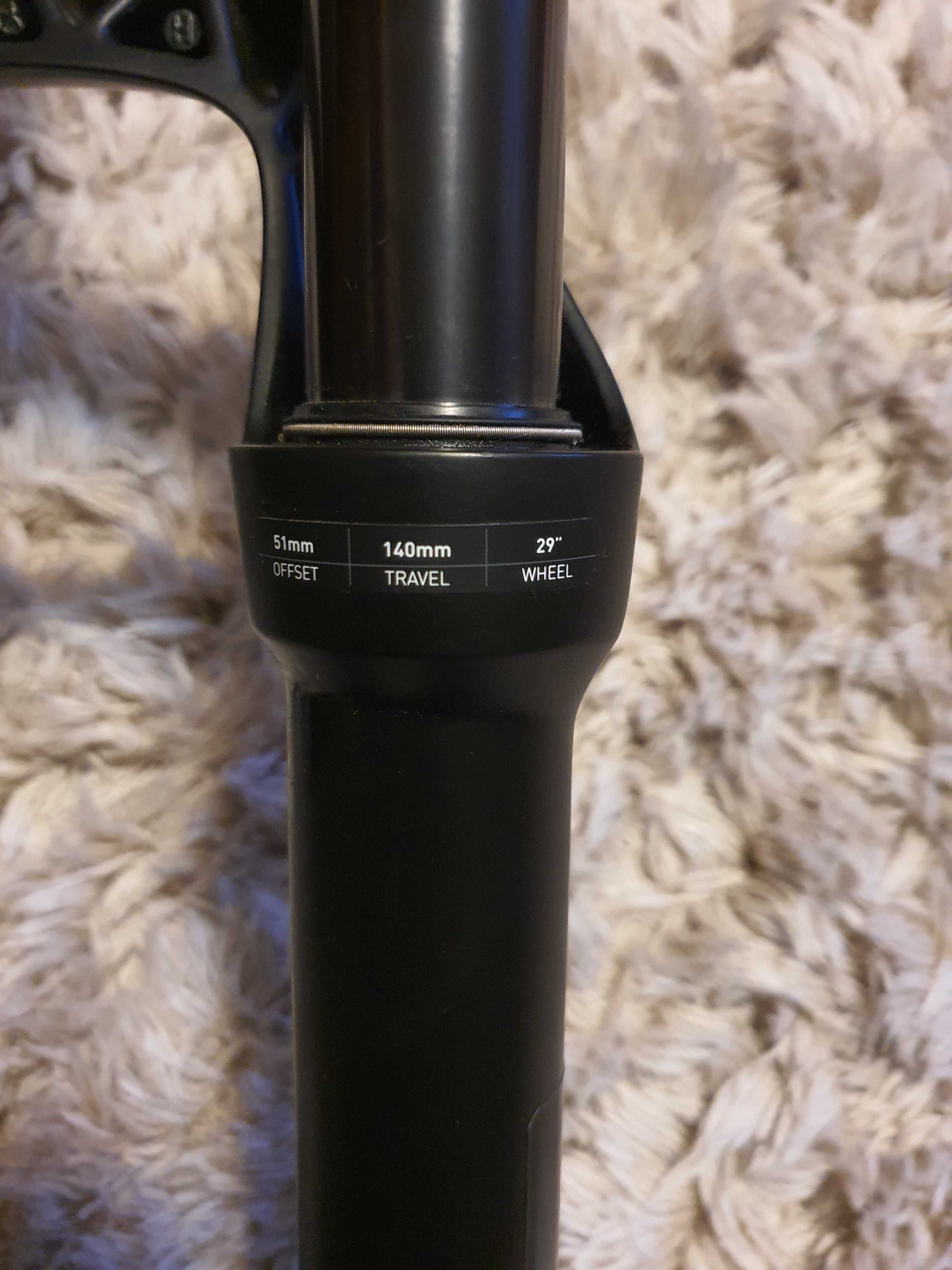 Вилка Rockshox recon 29 140mm 15х110мм Boost