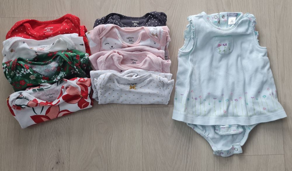 Lot 10 body-uri Carter's 6 luni (mărimea 74)