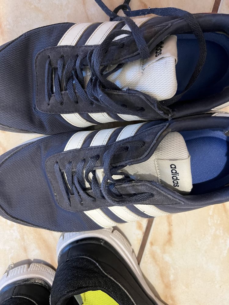 Adidasi Adidas barbati 42