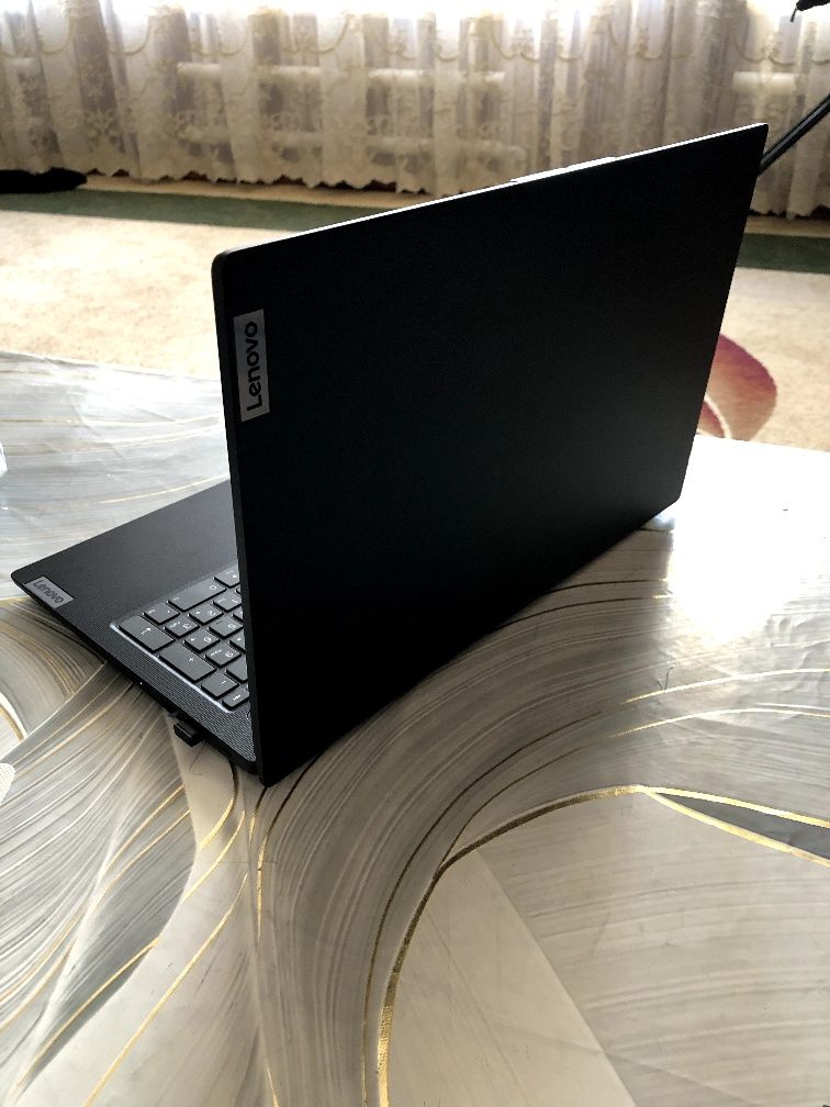 Notebook Lenovo core i3