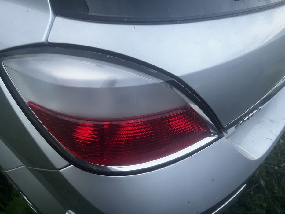 Triple astra h hatchback