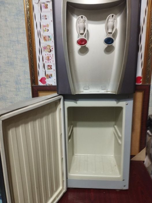 Продам кулер для воды