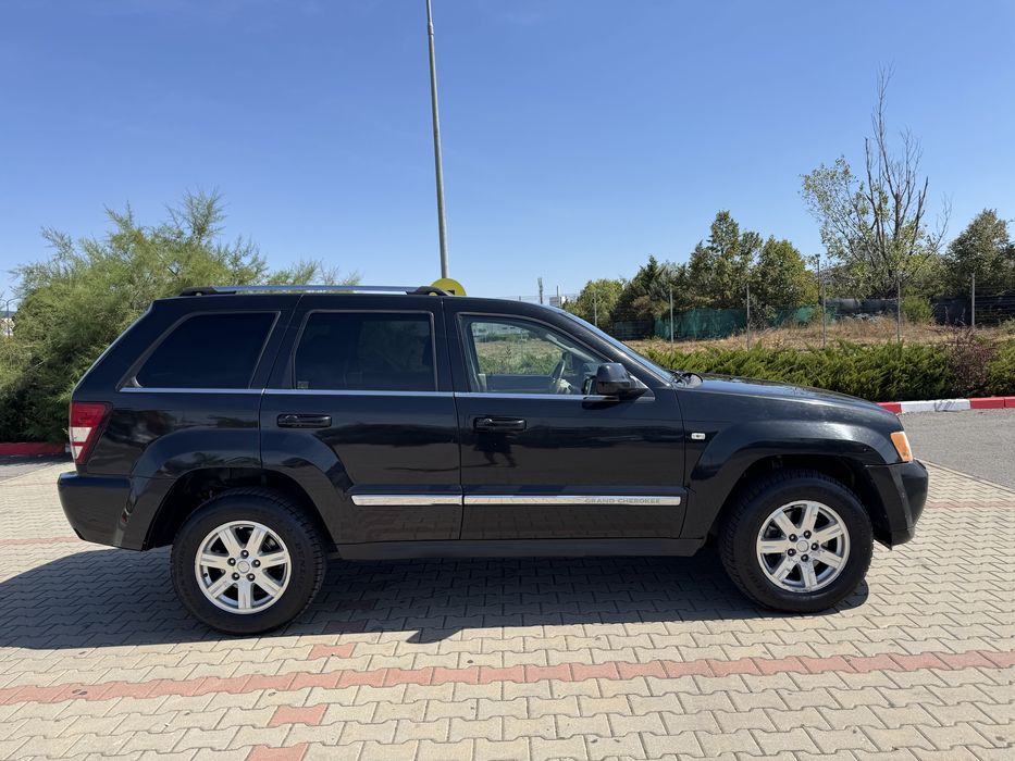 Vând jeep grand cherokee 3.0 diesel facelift