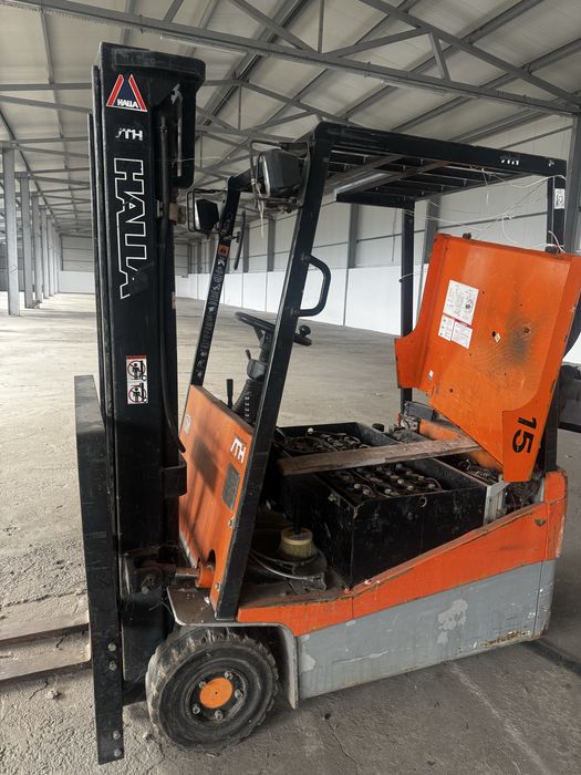 електрически мотокар Toyota HALLA