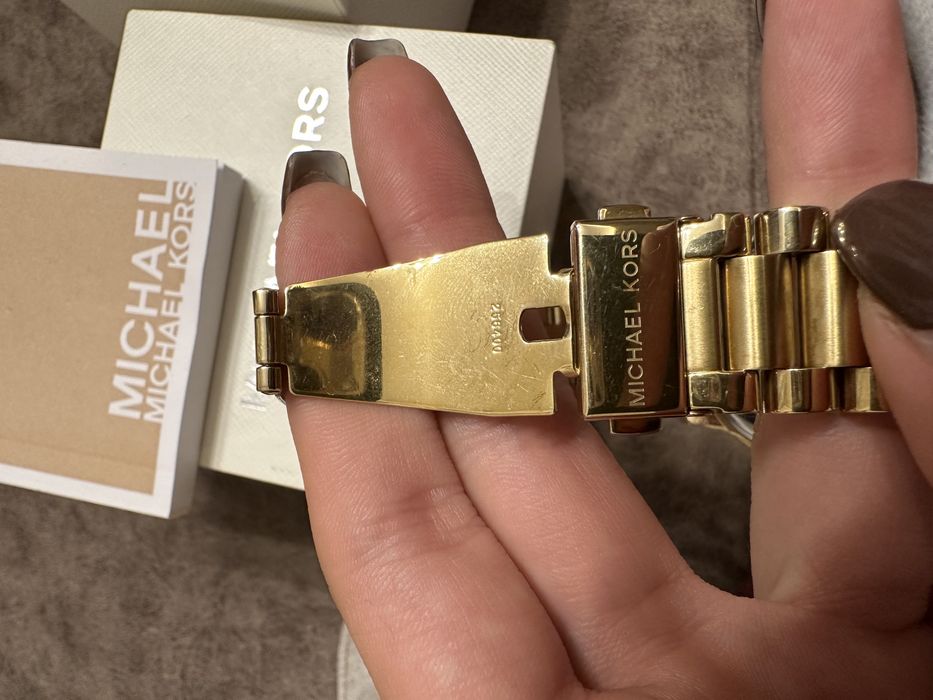 Часовник Michael Kors