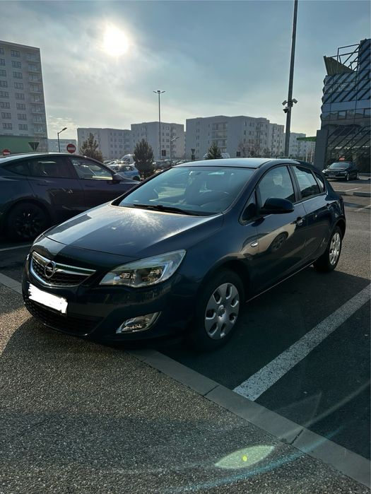 Vand Opel Astra J 2010, 1398cm3, 117.500 km reali