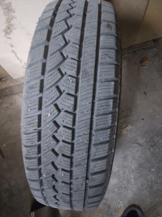 Продавам зимни гуми175/65/14