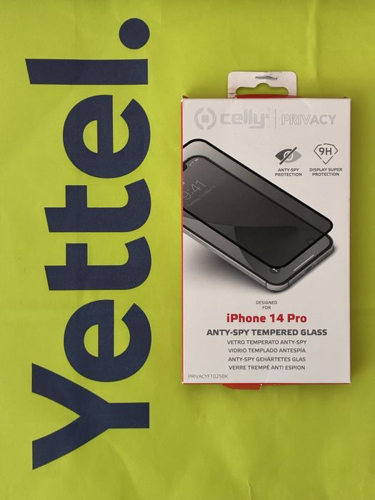 CELLY Privacy Tempered Glass Protector за iPhone 14 Pro Anti-Spy