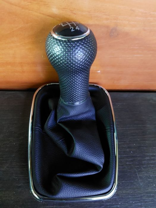 Маншон с топка за скоростен лост за Голф 4