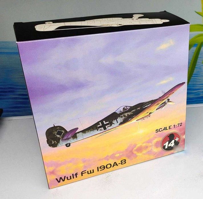 Macheta Avion metalic Focke Wulf FW-190A-8 scara 1:72