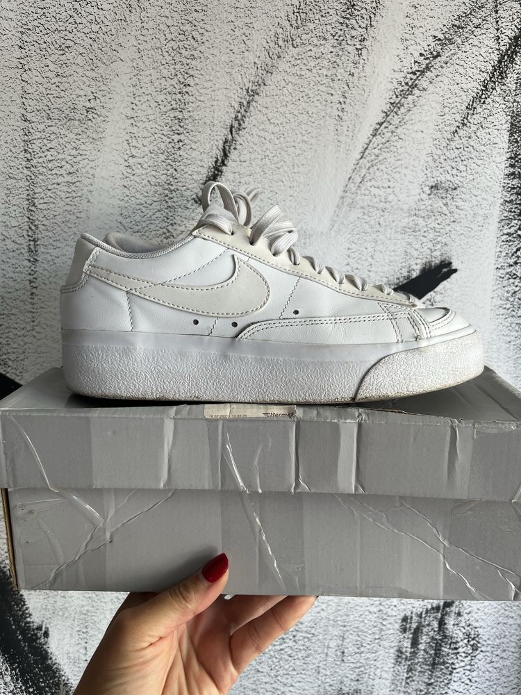 Nike Blazer Low Platform