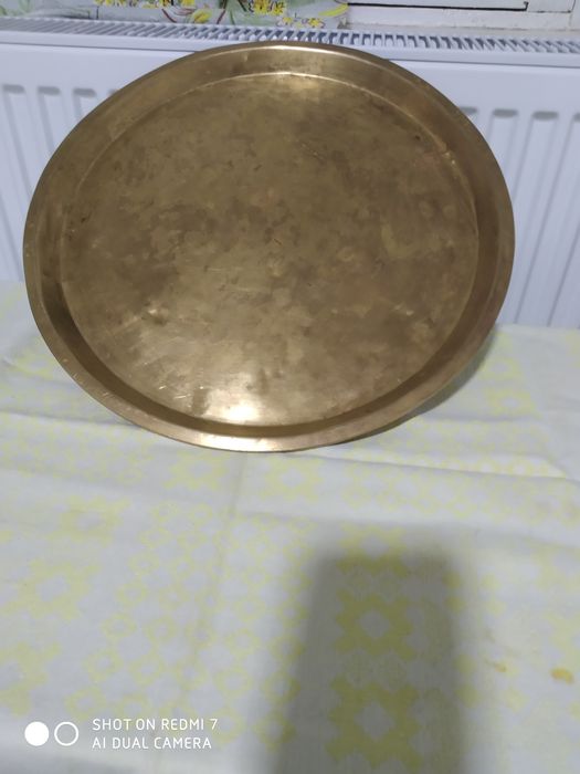 Тоза мисдан ишланган кадимий лаган.  Антиквар. 19 - аср.