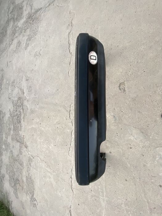 Бампер задний на Ауди 100 С4 кузов.