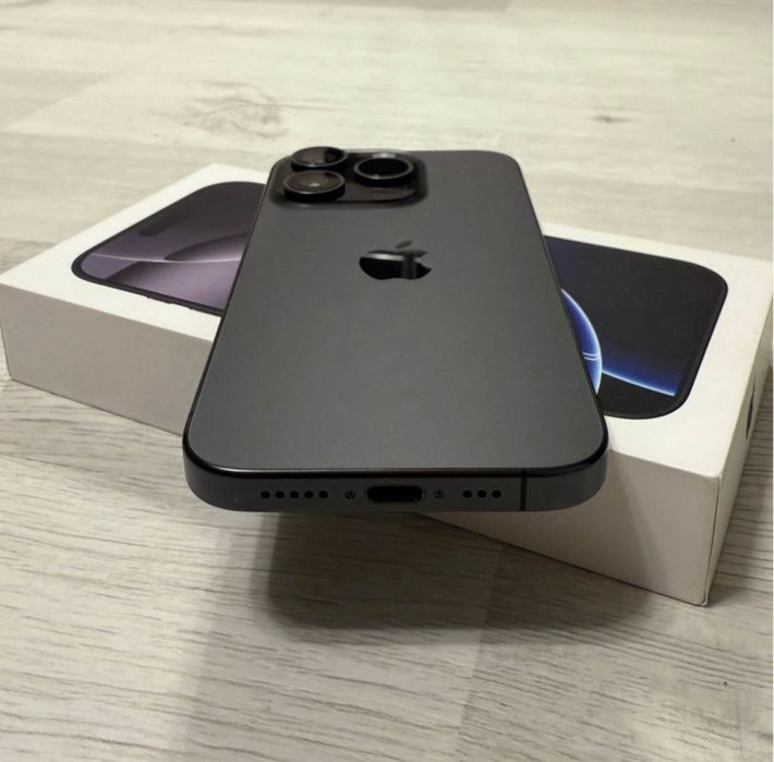 iPhone 16 PRO MaX cu 100% Bateria