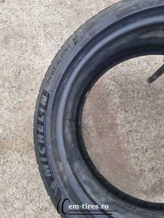 Anvelopa Iarna 245/40 R19 MICHELIN Pilot Alpin 5 98V