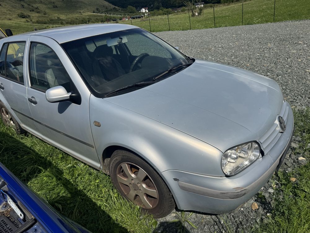 Piese din dezmembrari VW Golf 4