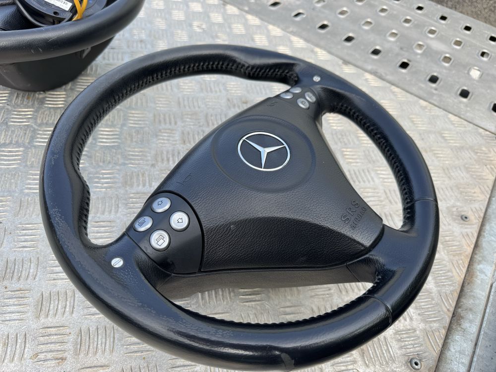 Оригинален AMG волан с пера Mercedes C класа W203