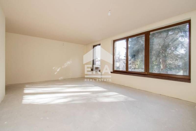 Продава се Къща в София, Бояна - 658 кв.м за 3116 €/кв.м - Снимка #8