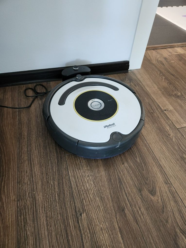 Aspirator iRobot Roomba