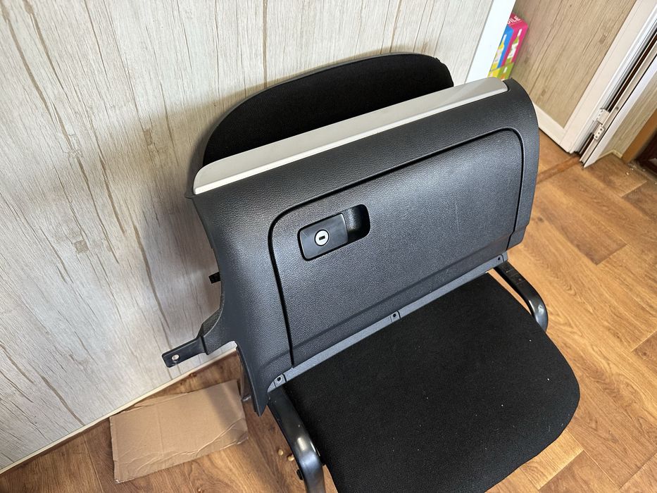 Жабка за VW Golf 6