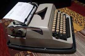 Masina de scris germana Triumph   anii 60-70,functionala,