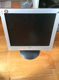 Monitor LCD Explorer 17’