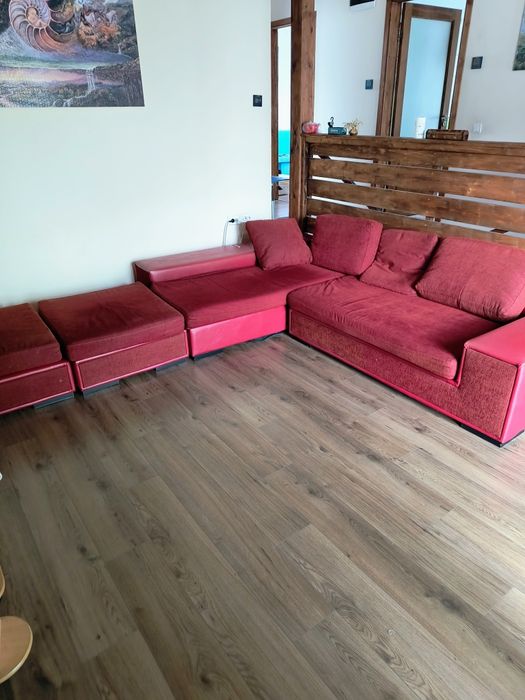 Vând urgent colțar Staier